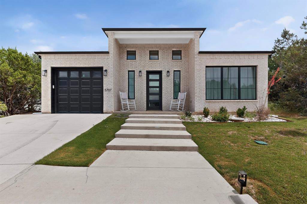 5707 San Jacinto Drive — photo
