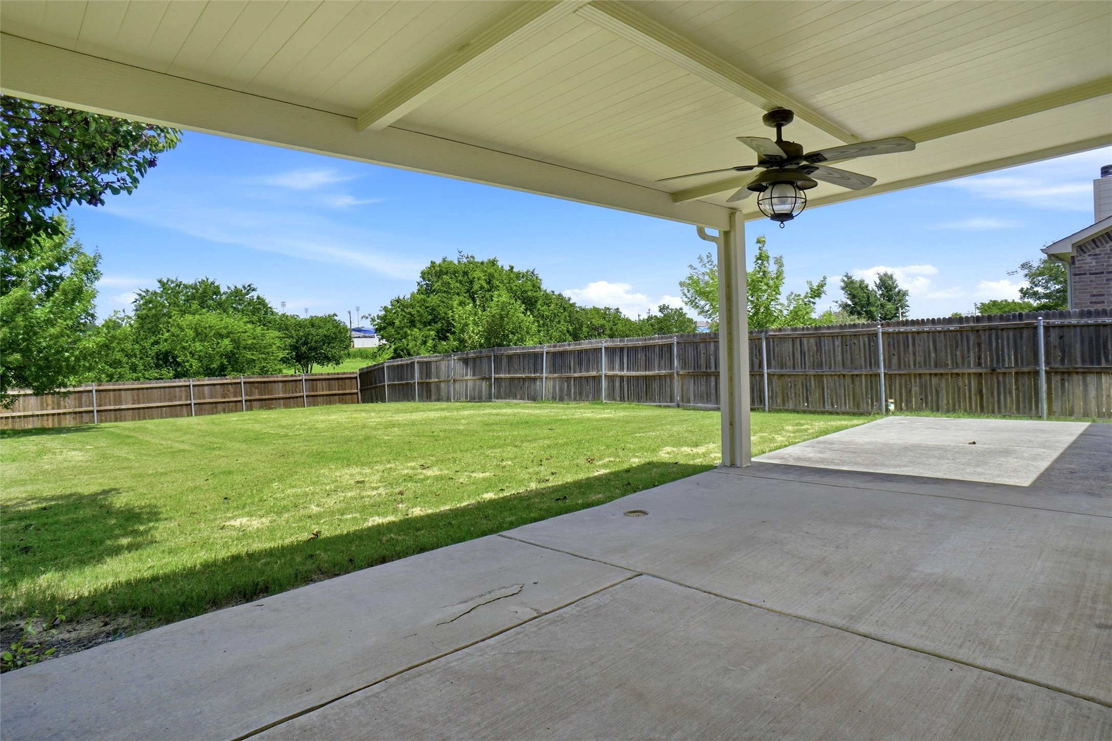 209 Broken Arrow, Krum, TX 76249 — photo 3