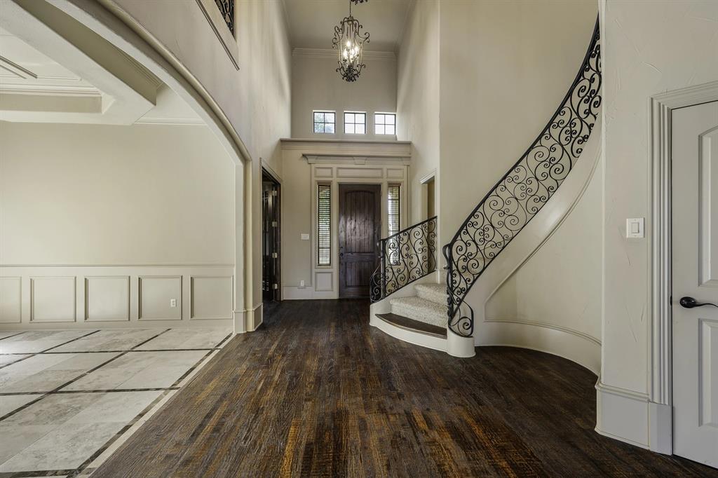 6916 Cannon Falls Drive — photo