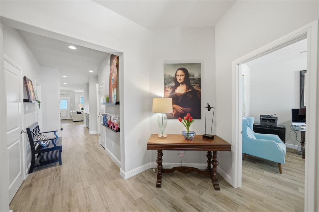 2301 Mockingbird Court — photo