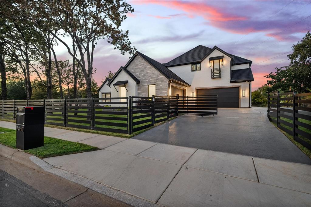 9017 Rumfield Road — photo