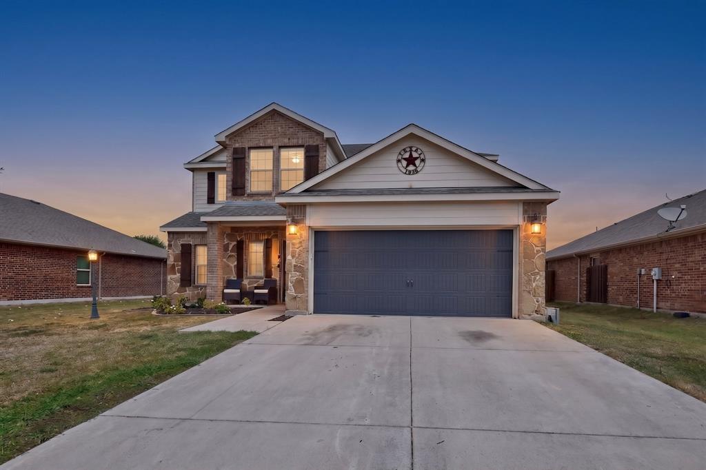 502 Hawthorn Drive — photo