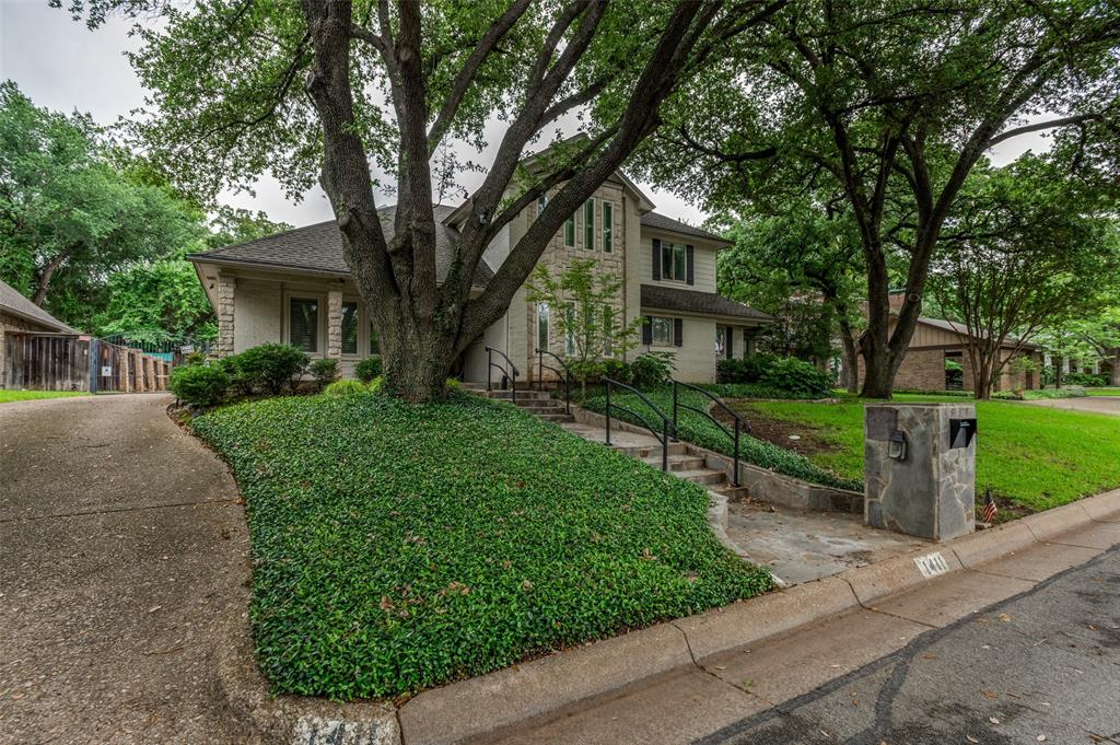1411 Clubview Court — photo