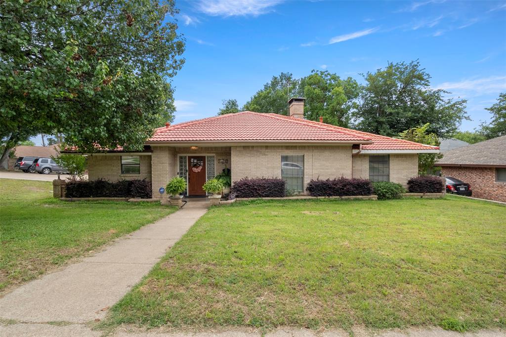 1400 Rusdell Drive — photo
