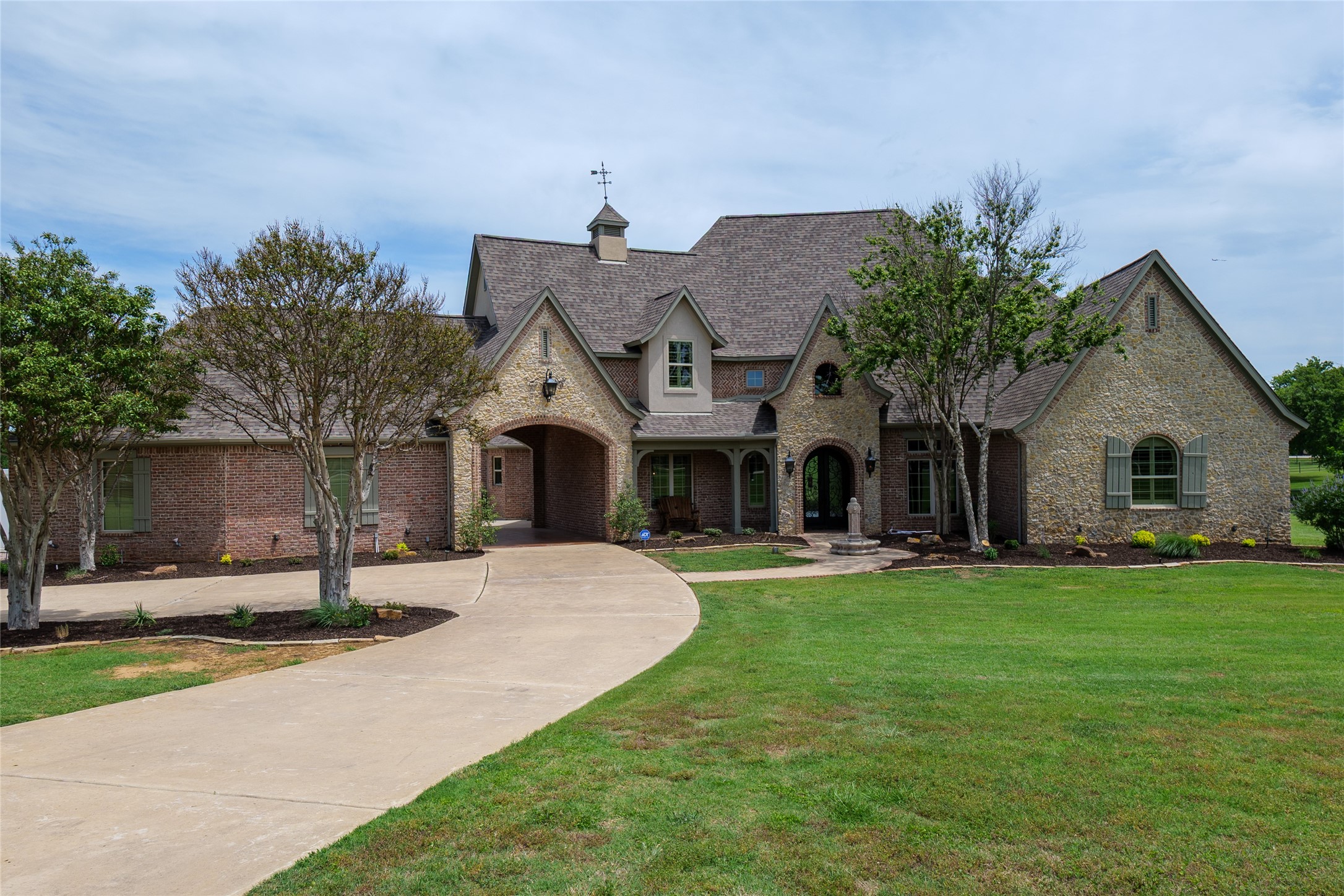 12090 Lake Trail Drive — photo