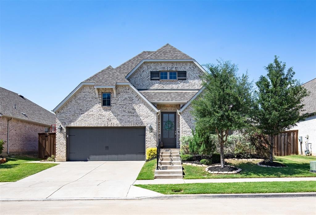 725 Bretallow Drive — photo