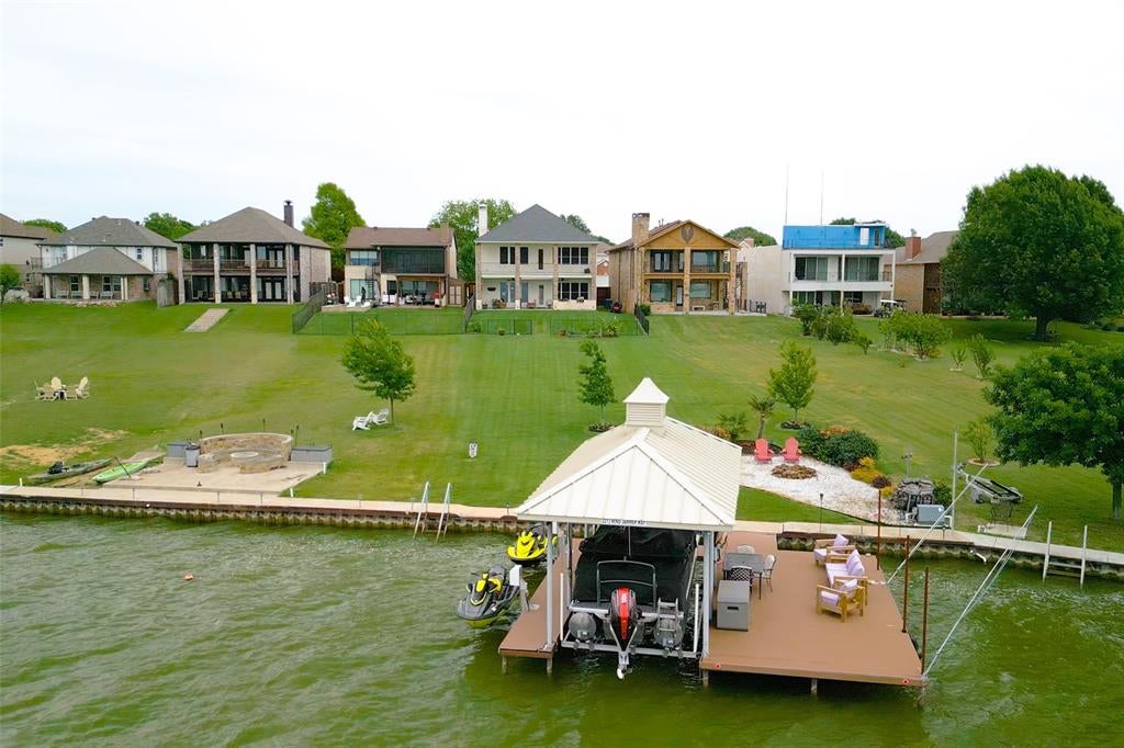 2213 Windjammer Way — photo