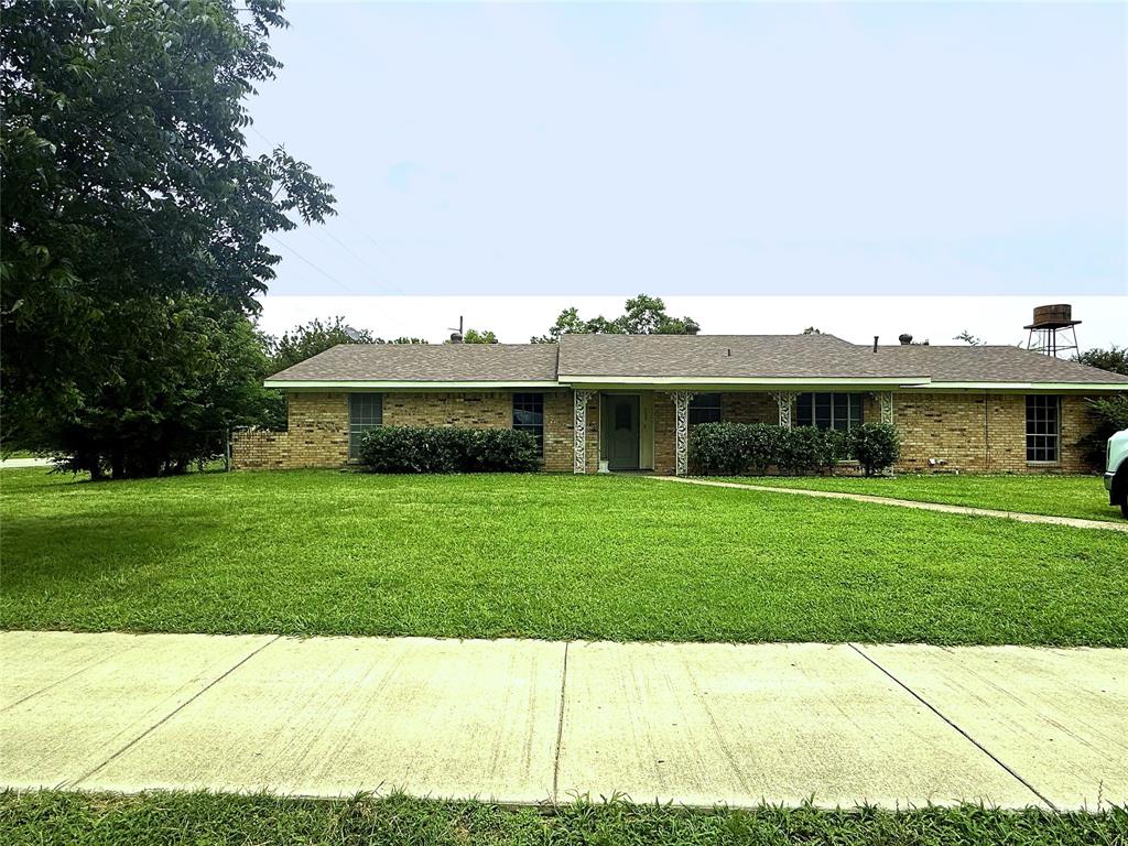 206 N Main Street — photo
