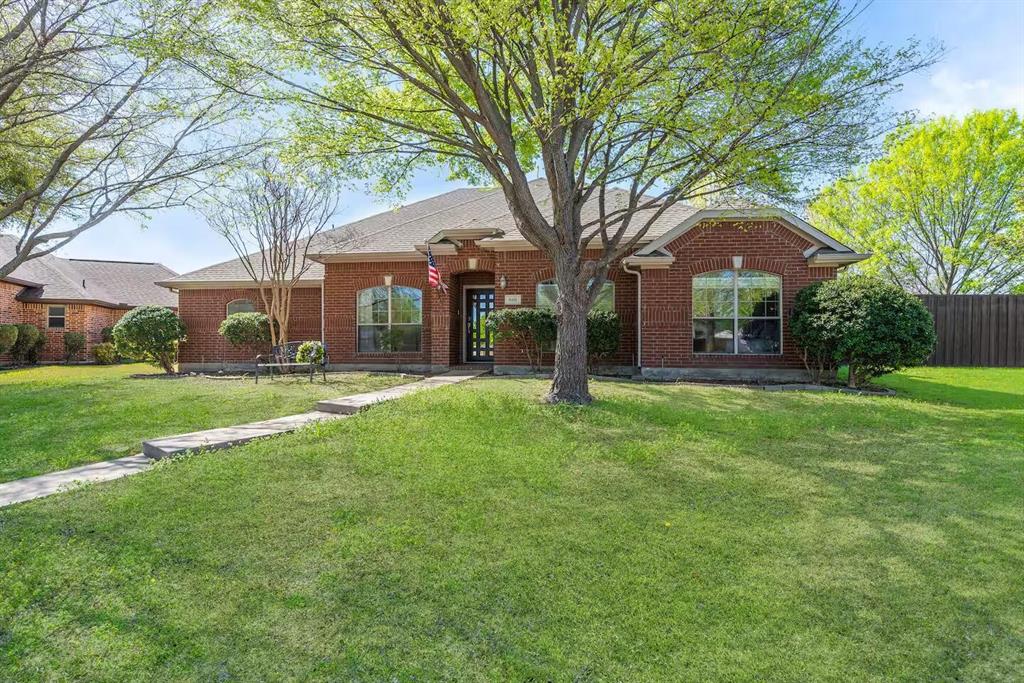 8101 Lido Court — photo