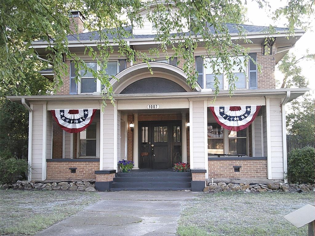 1007 N Center Street — photo