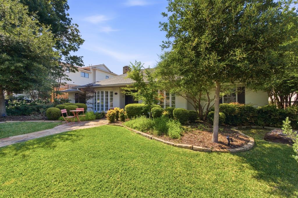 209 Fall Creek Drive — photo