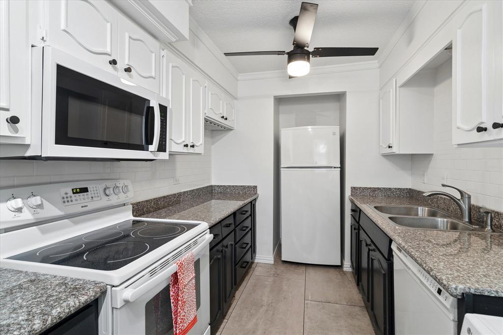 7806 Royal Lane 224 — photo