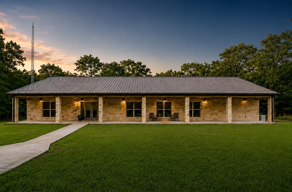 592 Rs County Road 1151 — photo