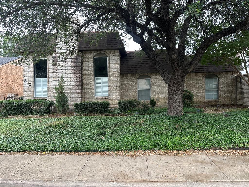 2312 Westbrook Drive — photo