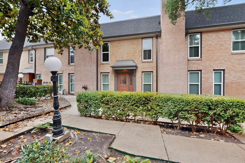 7820 Meadow Park Drive 215 — photo