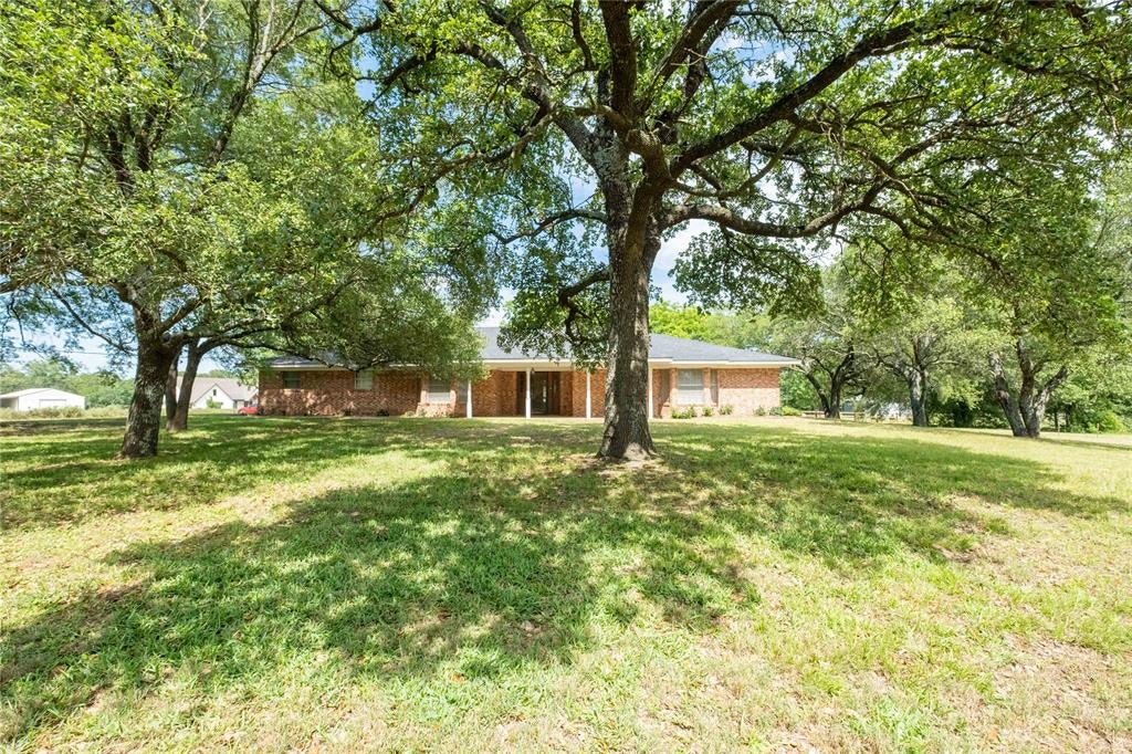 5161 US Highway 271 N — photo