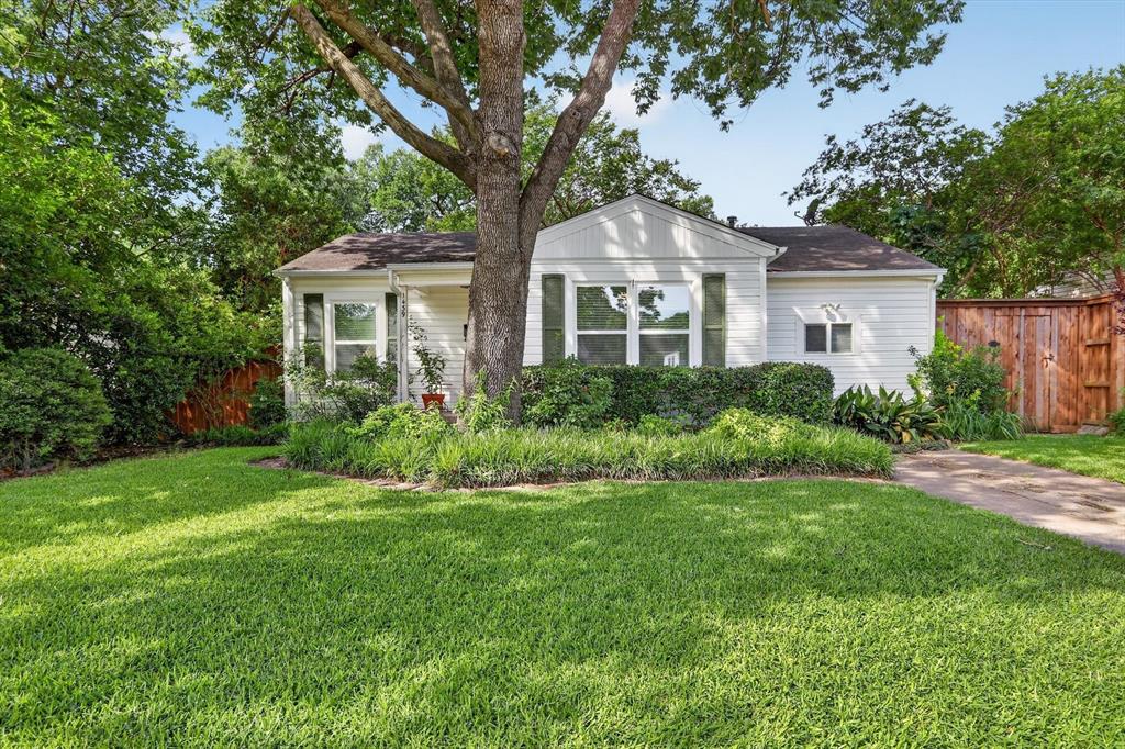 1439 Casa Vale Drive — photo