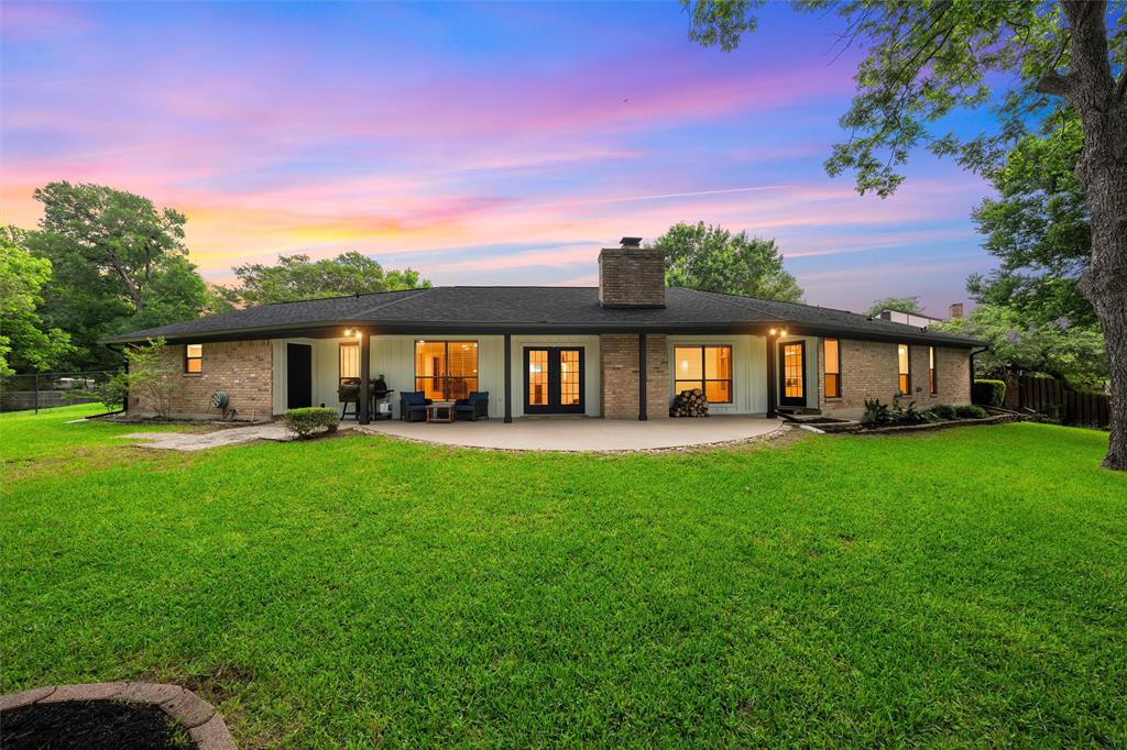 3241 Village Park Drive — photo