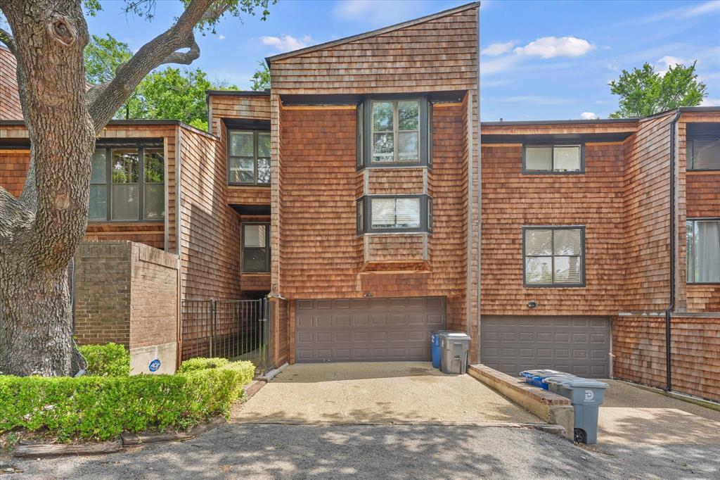 7418 Fair Oaks Avenue G — photo