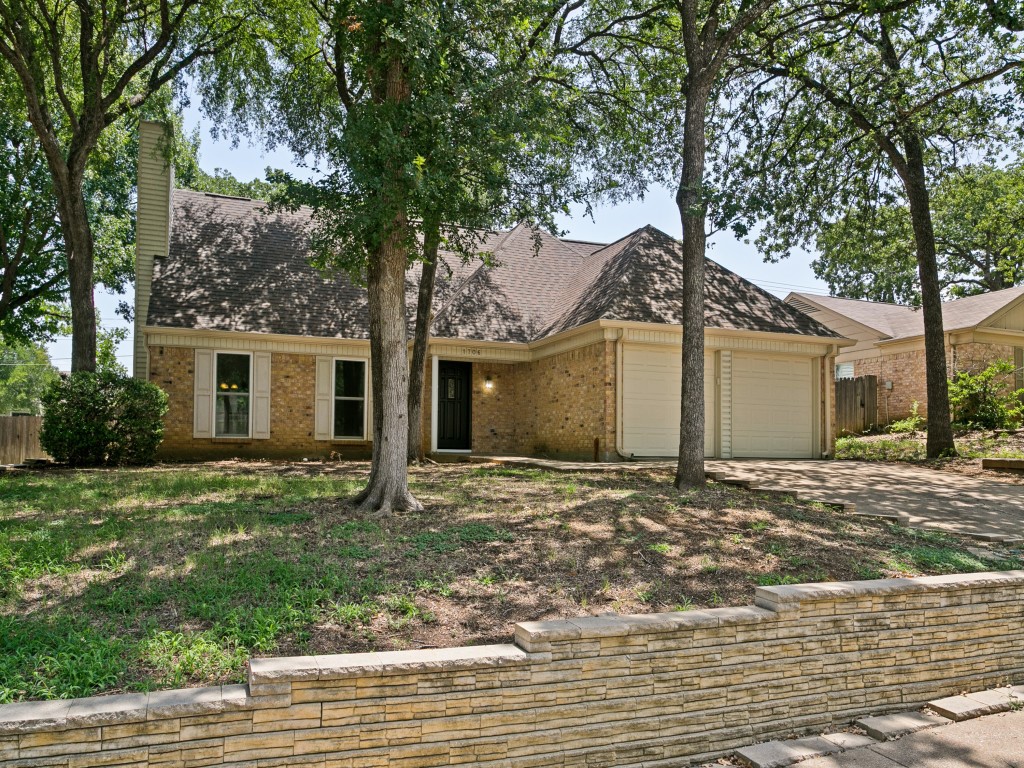 1706 Acorn Drive, Euless, TX 76039 — photo 2