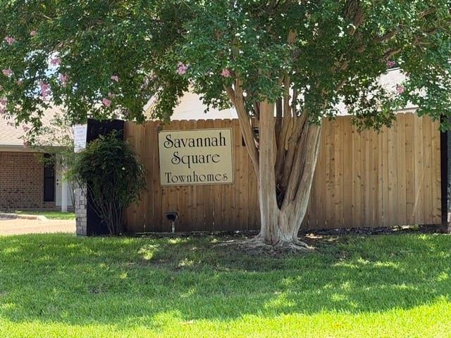 2936 Savannah Court — photo