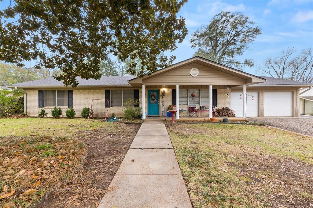 2510 Wychelm Drive — photo