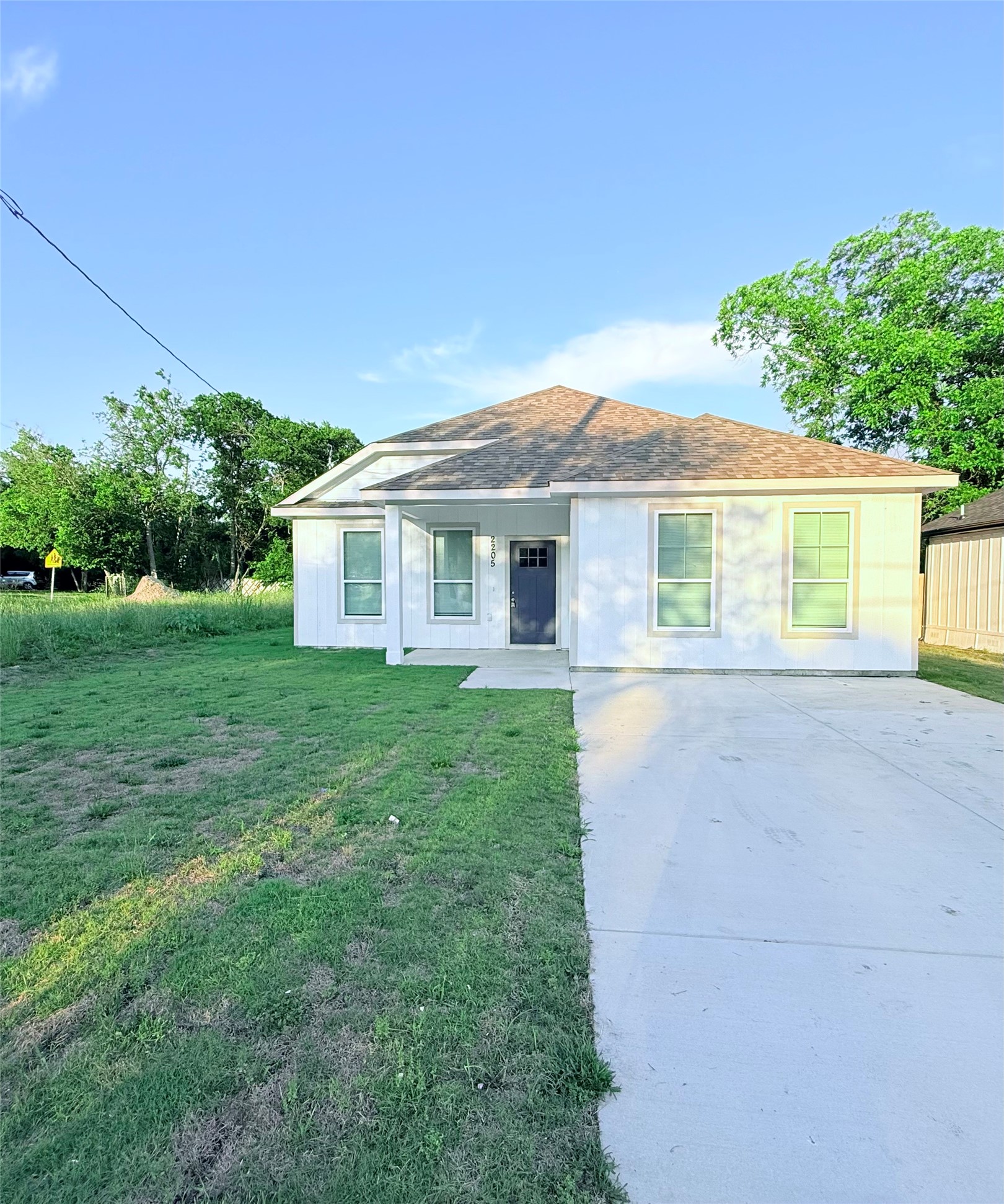 2205 Wellington Street — photo