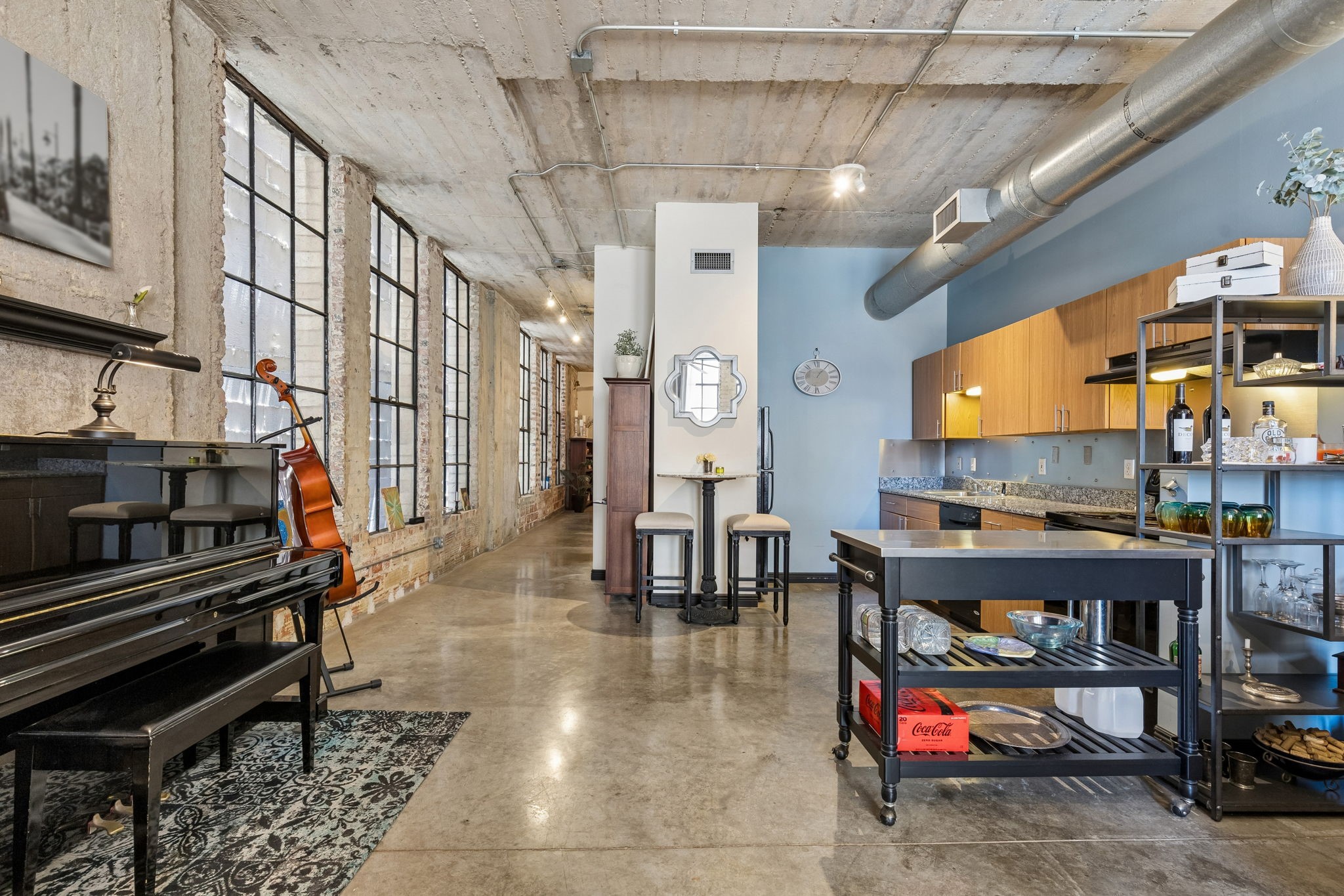 1122 Jackson Street 820 — photo