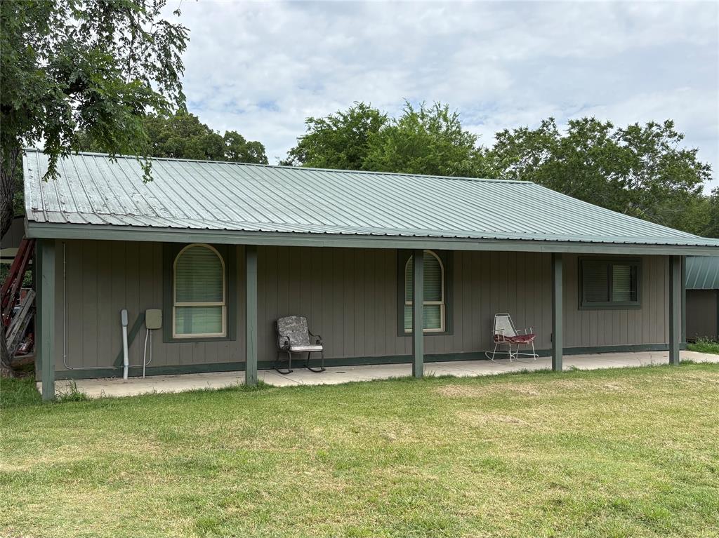 2212 County Road 4128 — photo
