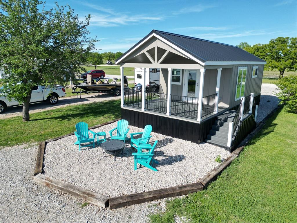 2250 FM 2461 32 — photo