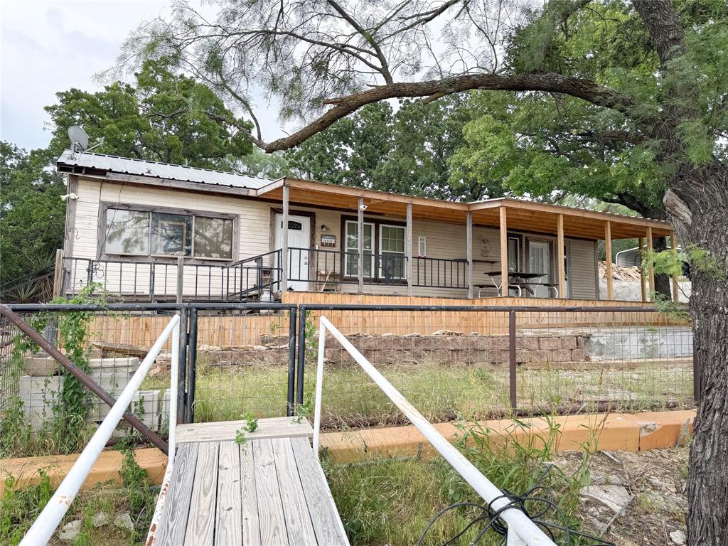 1100 FM 2807 — photo
