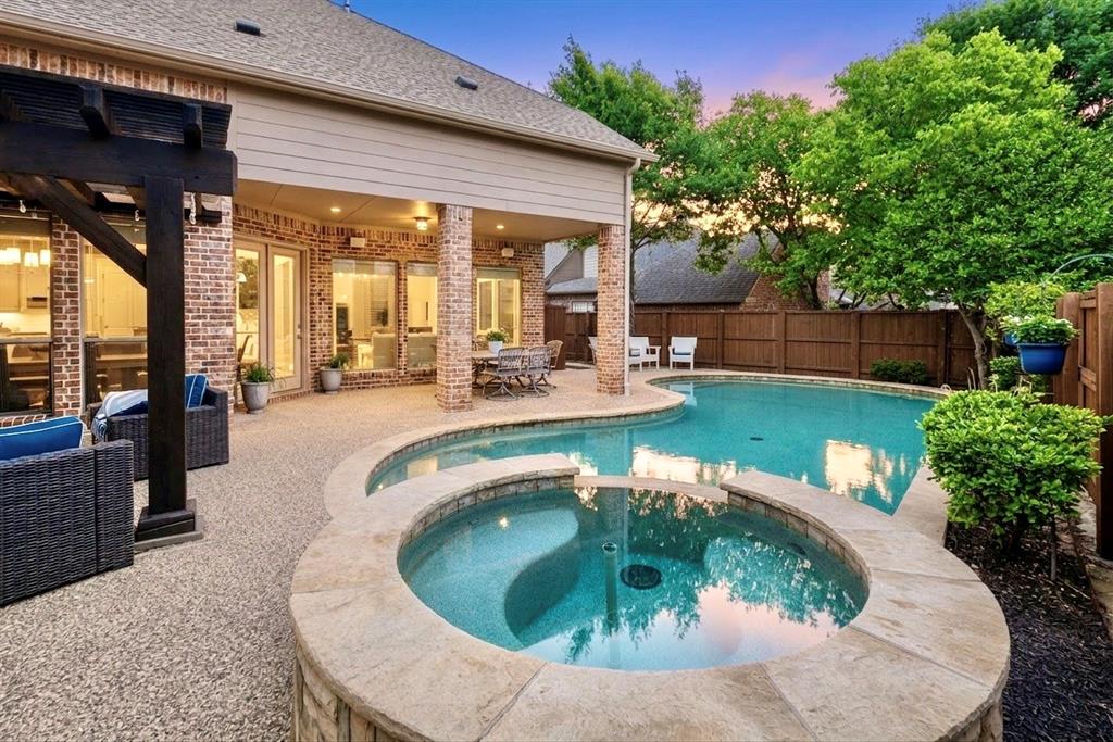 1335 Comal Drive — photo
