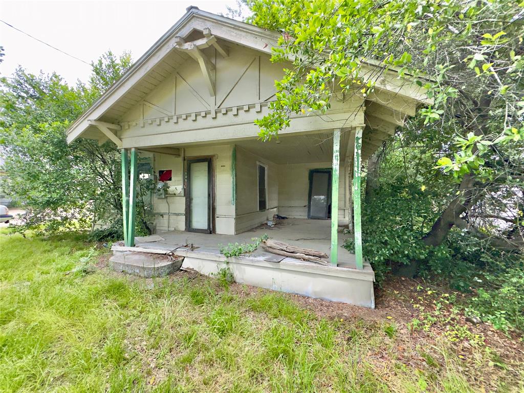 606 Houston Street — photo