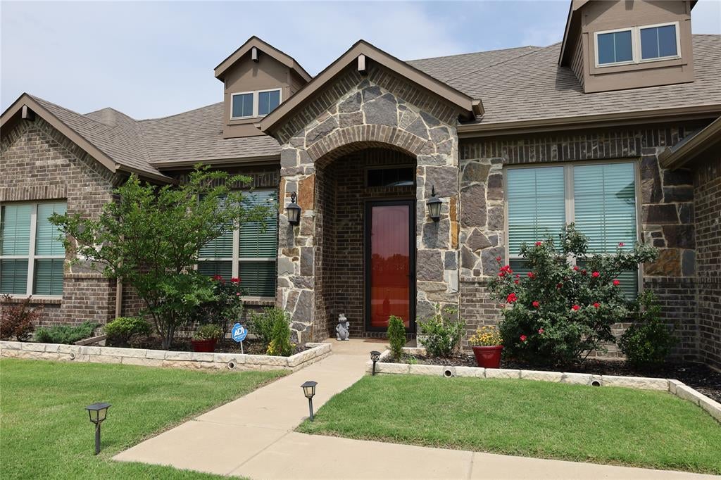6609 Theale Court — photo