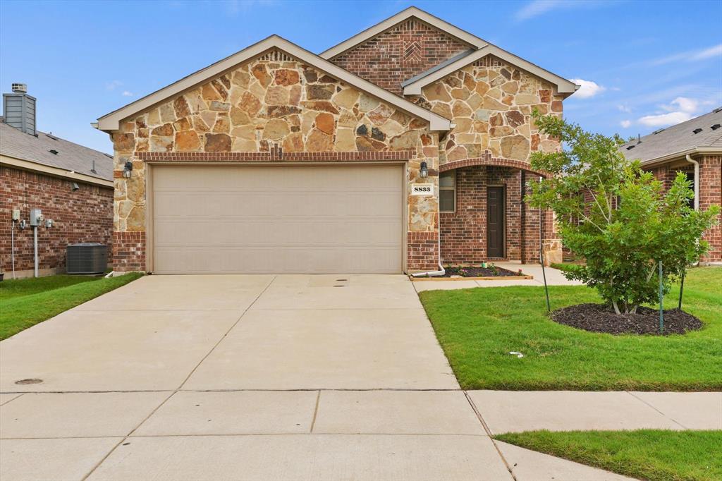 Home in Aubrey, TX 76227 — photo 2
