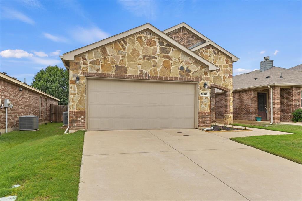 Home in Aubrey, TX 76227 — photo 3