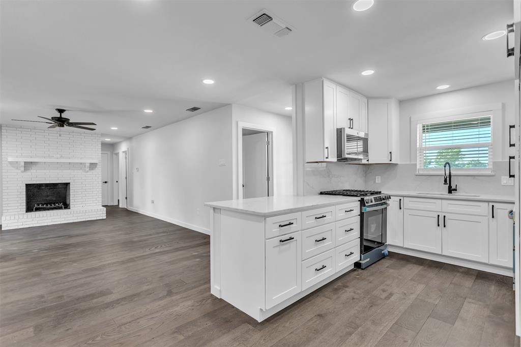 110 Twin Circle — photo