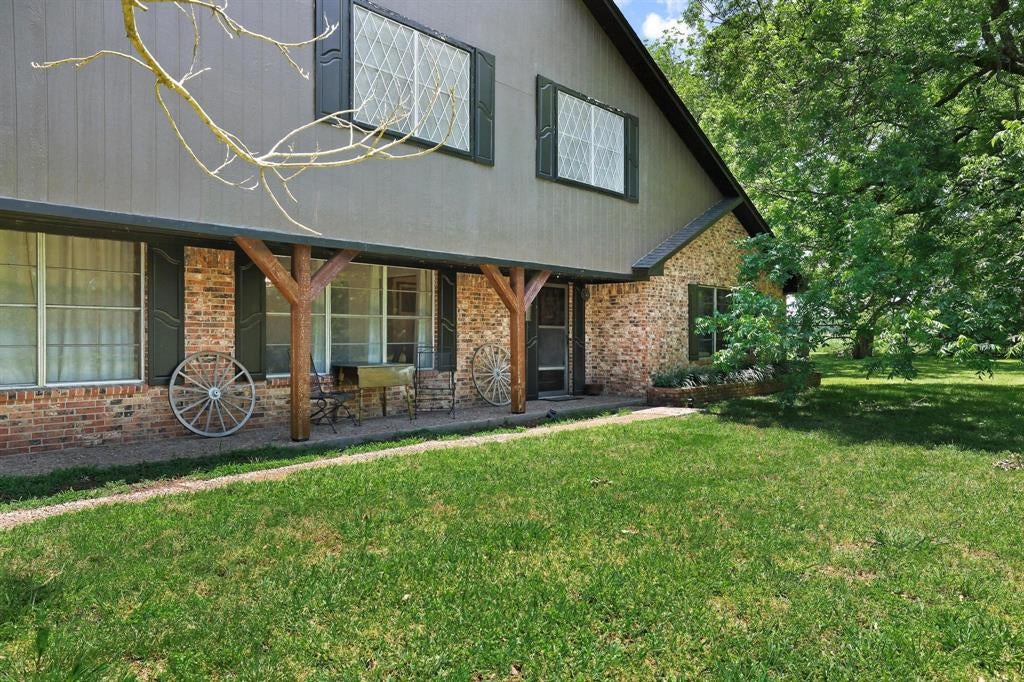 1847 County Road 4205 — photo
