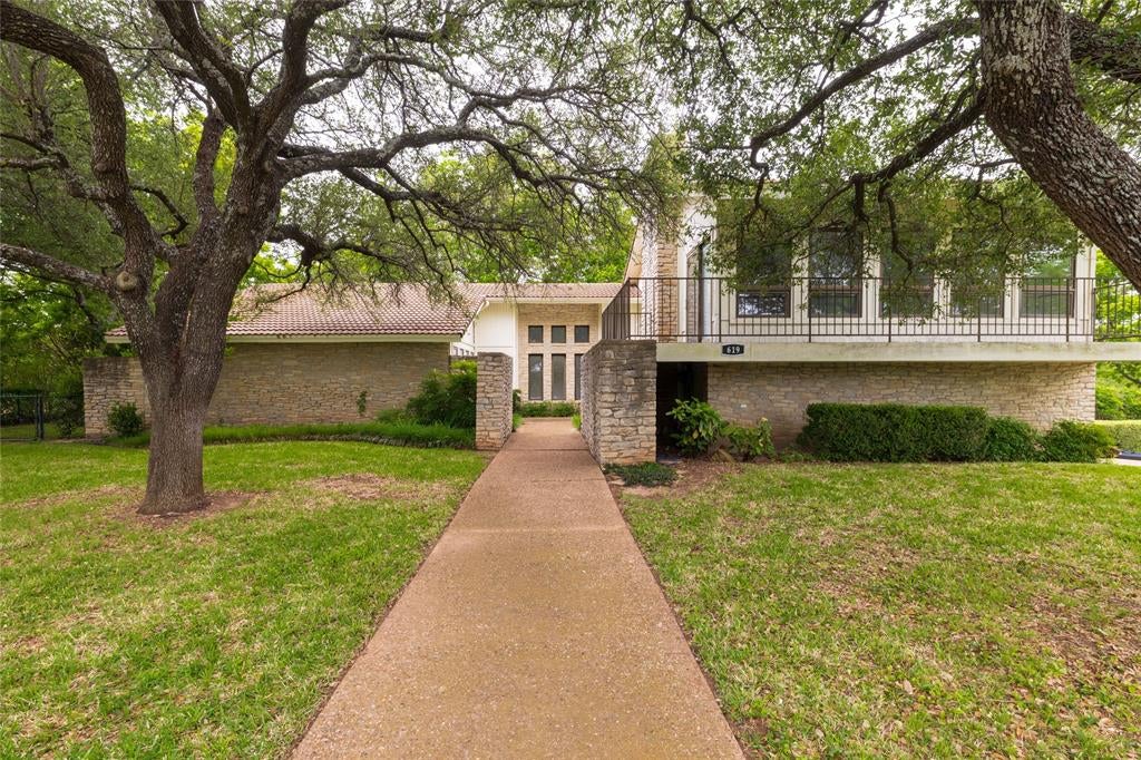 619 Baylor Street — photo
