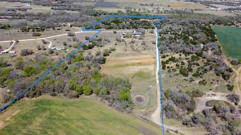 1208 Private Road 1399 — photo