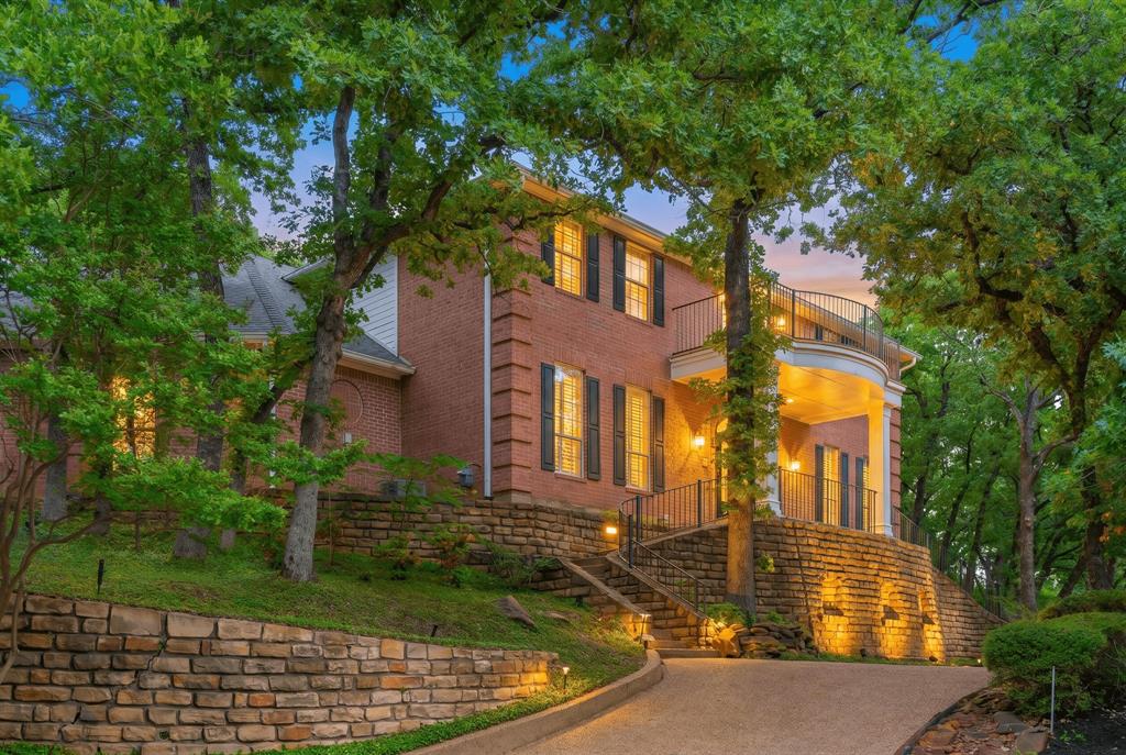 302 W Charlottesville Avenue — photo