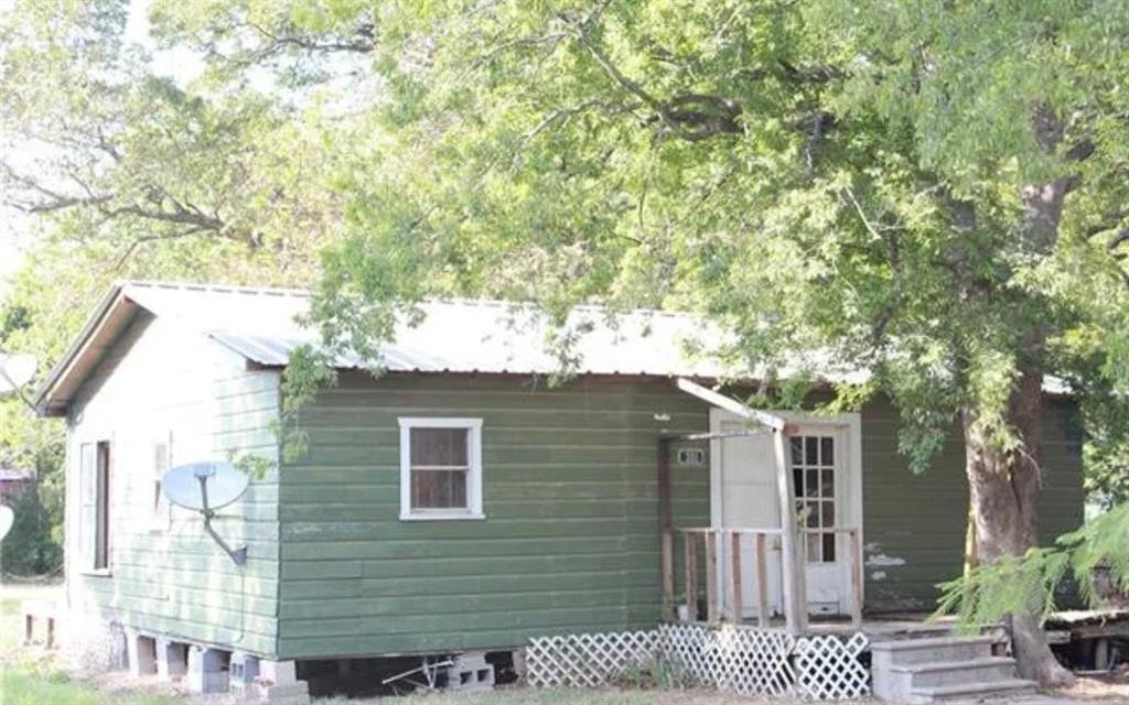 301 E Wood Street — photo