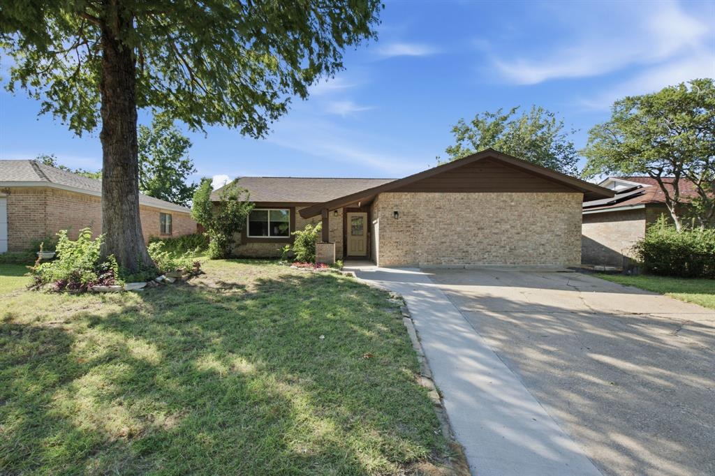 1615 Roundrock Trail — photo