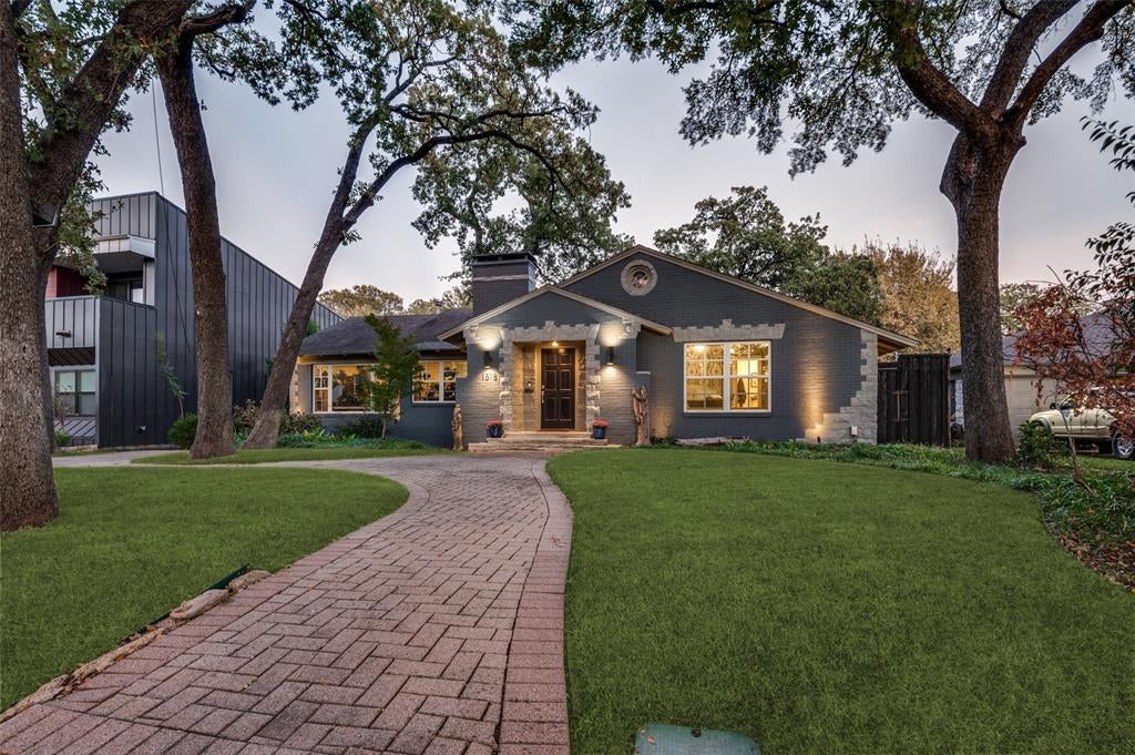 1518 Oak Knoll Street — photo