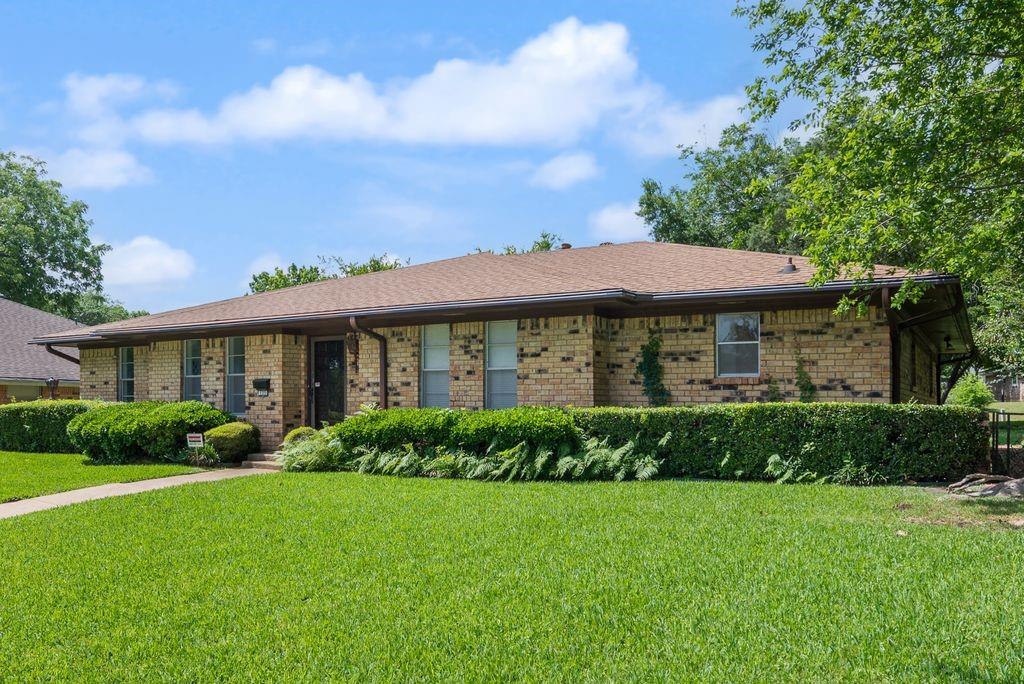 135 S Capri Drive — photo