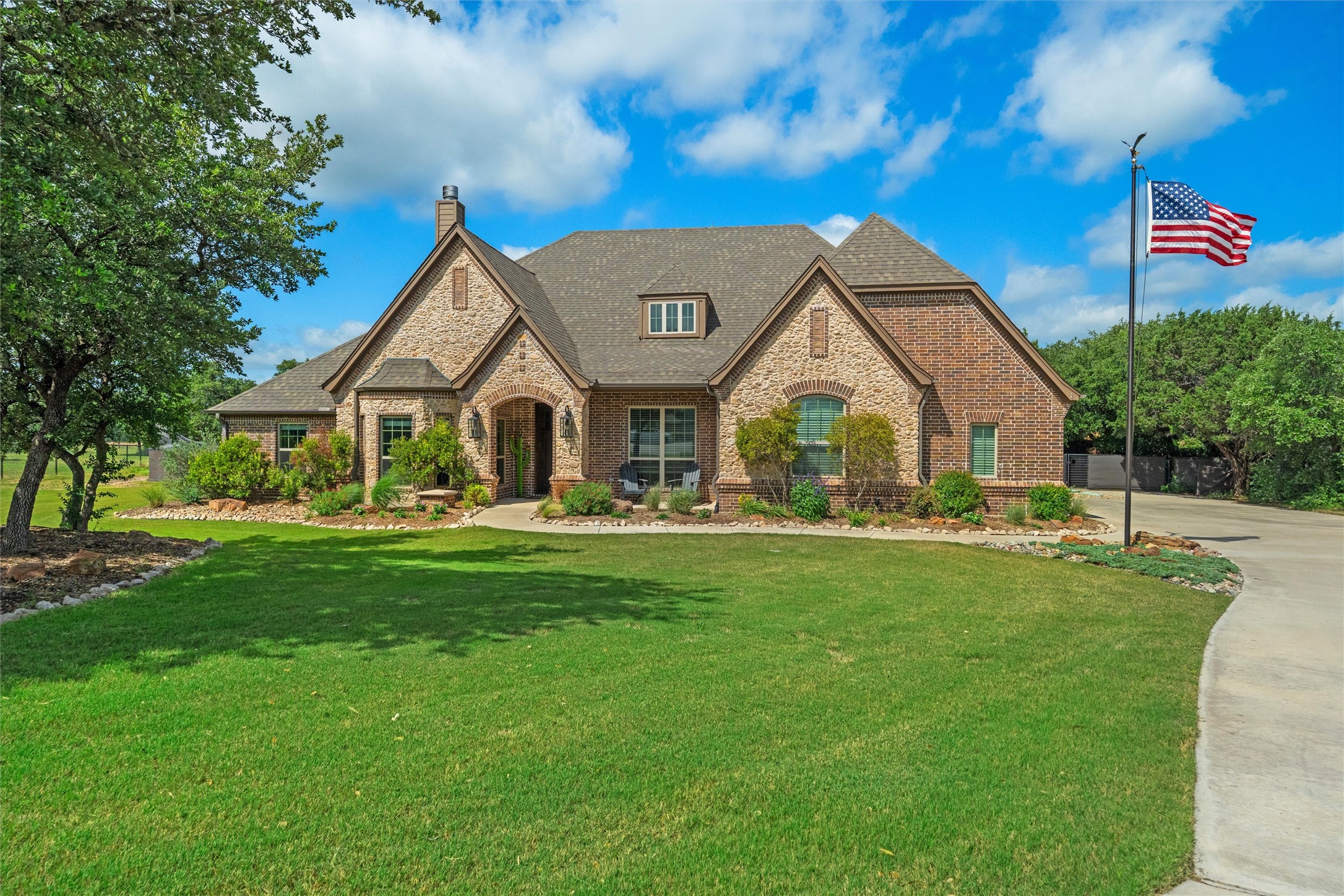 119 Rasha Drive, Azle, TX 76020