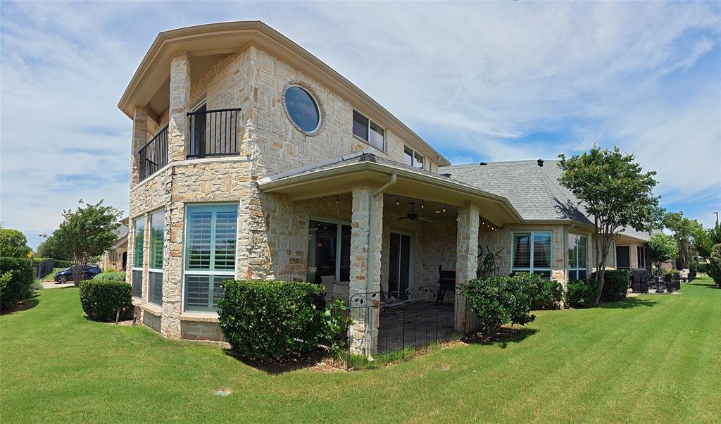 2541 Vineyard Drive — photo