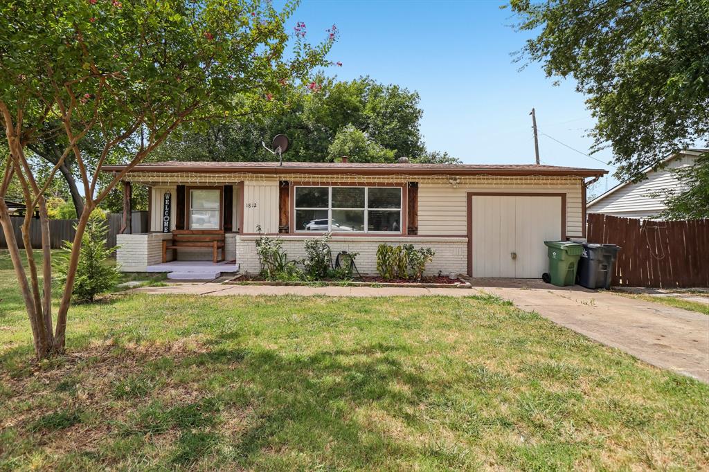 1812 Melissa Street — photo