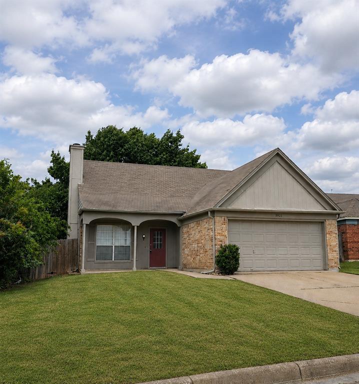 3921 Huckleberry Drive — photo