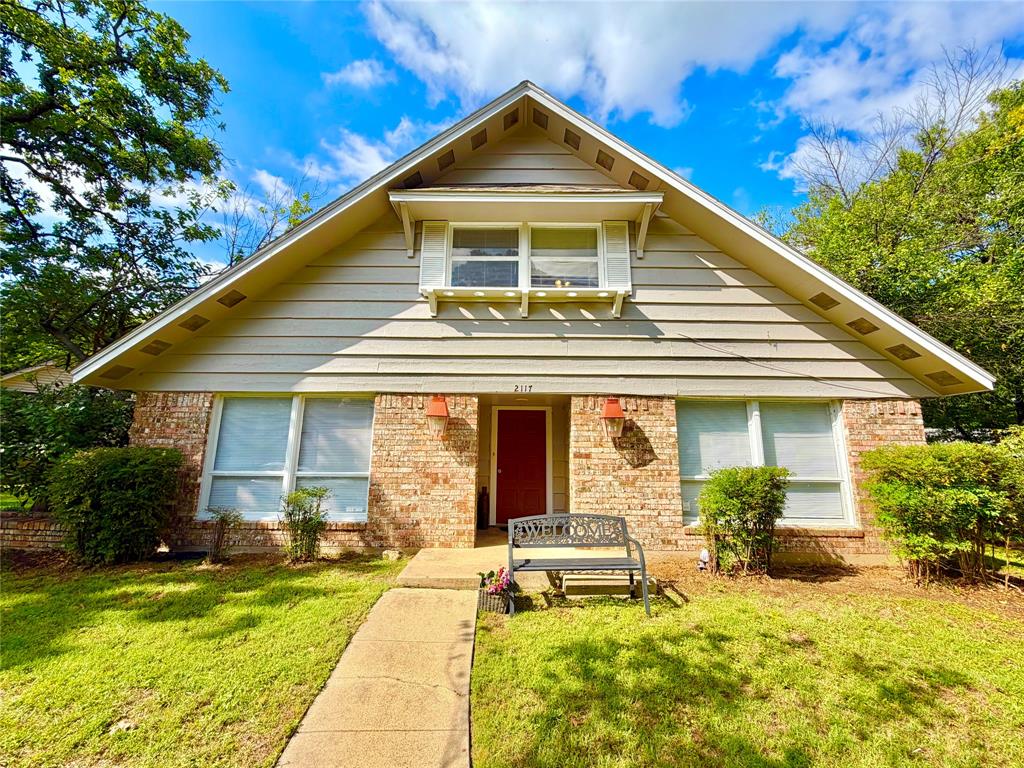 2117 Foxcroft Circle — photo